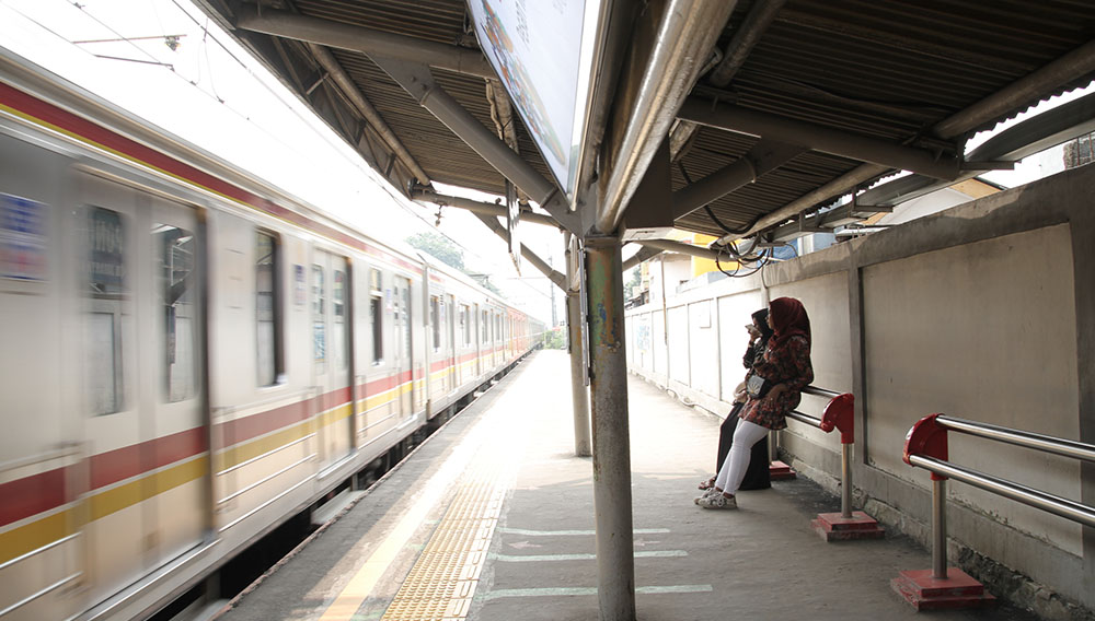 Gambar News @ Commuter Line Pilihan Utama Penduduk Jabodetabek